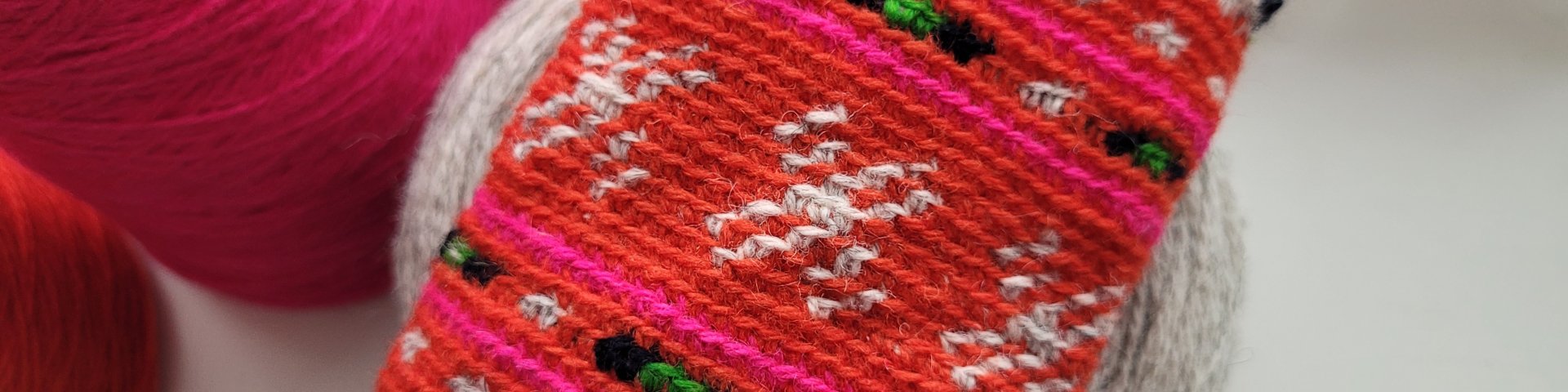 Muhu multicolored crochet